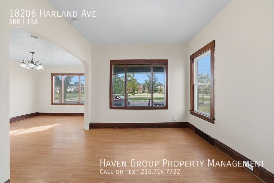 18206 Harland Ave, Cleveland - Spacious 3 bed 1 bath single family home! property image