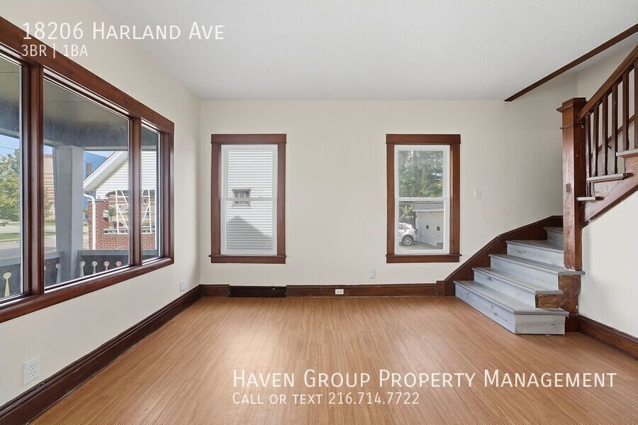 18206 Harland Ave, Cleveland - Spacious 3 bed 1 bath single family home! property image