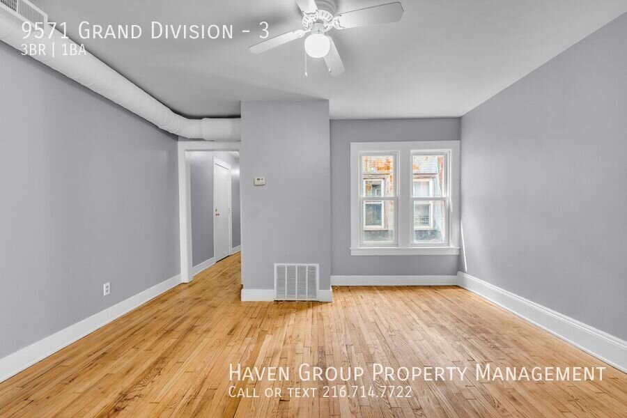 9571 Grand Division Ave | Unit 3, Cleveland, OH 44125- Spacious 3-bed 1-bath apartment! property image