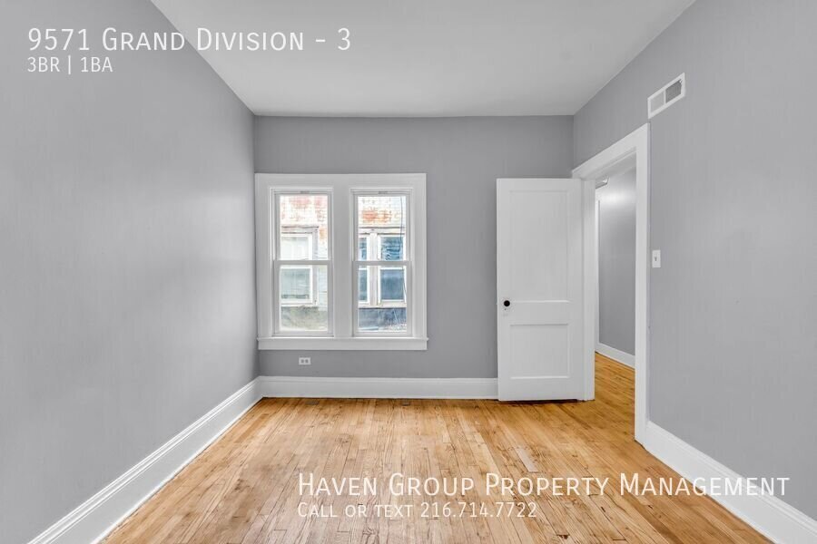 9571 Grand Division Ave | Unit 3, Cleveland, OH 44125- Spacious 3-bed 1-bath apartment! property image