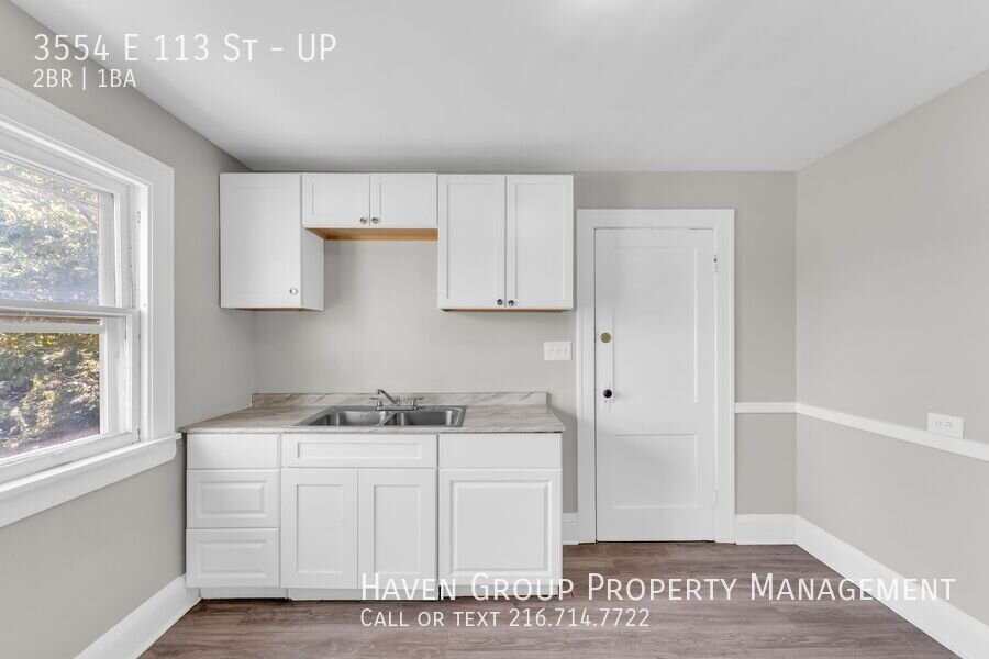 3554 E 113th St | UP, Cleveland, OH 44105- Spacious 2-bed 1-bath multi-family home! property image