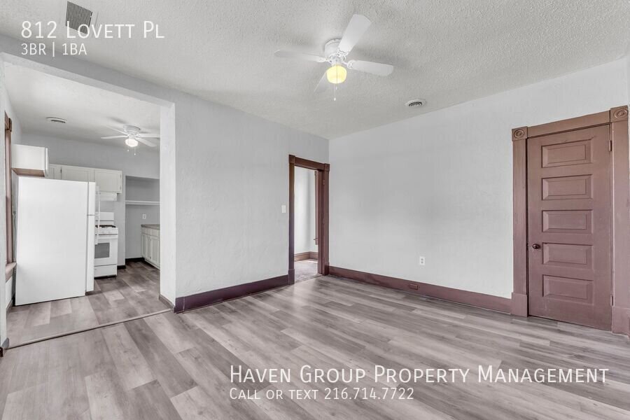 812 Lovett PIace | UP, Lorain, Ohio, 44052 - Spacious 3-bed 1-bath multi-family home! property image