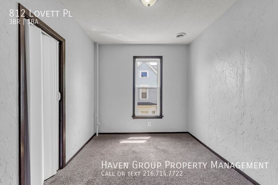 812 Lovett PIace | UP, Lorain, Ohio, 44052 - Spacious 3-bed 1-bath multi-family home! property image