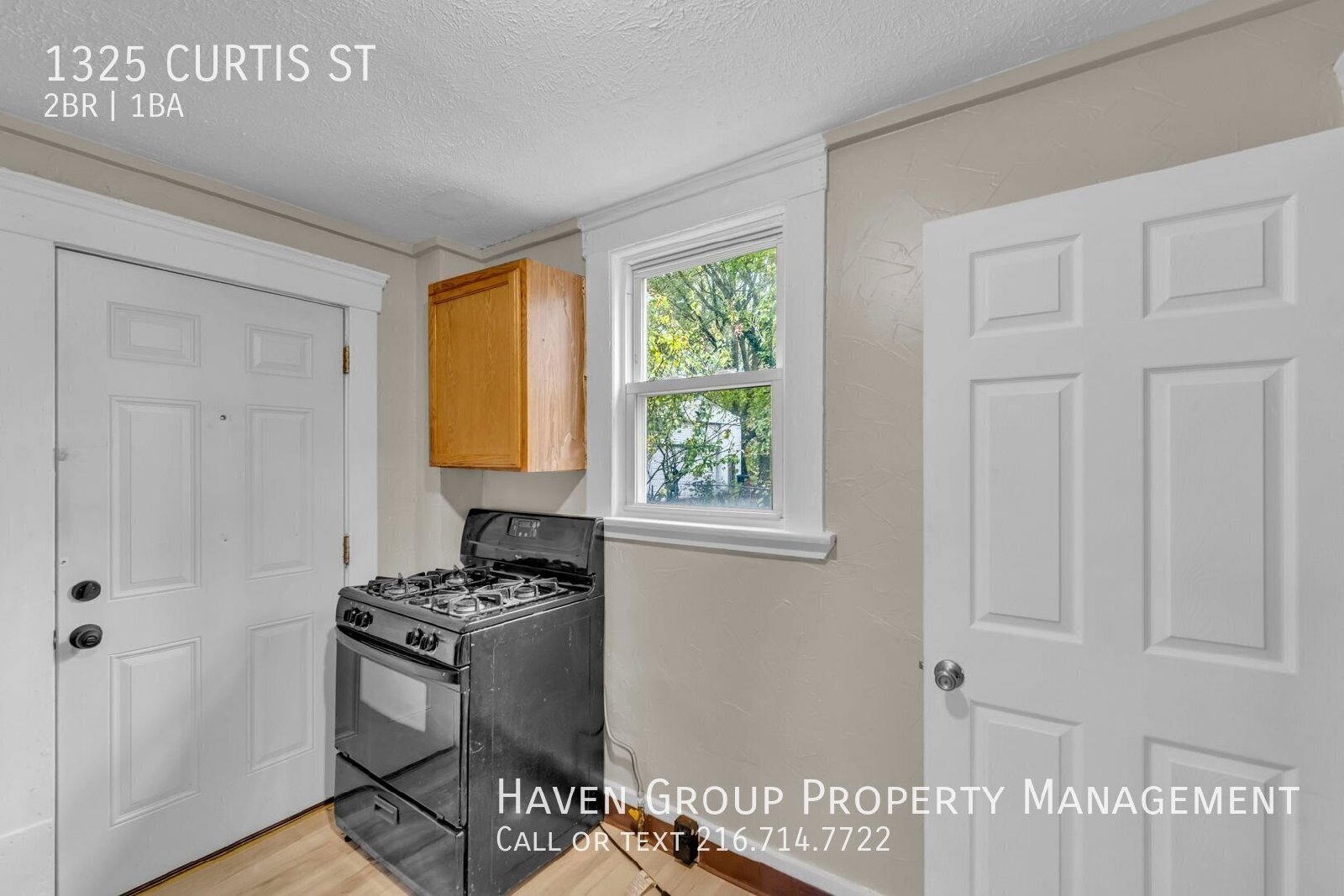1325 Curtis St, Akron, OH 44301 - Spacious 2-bed 1-bath single-family home!  property image