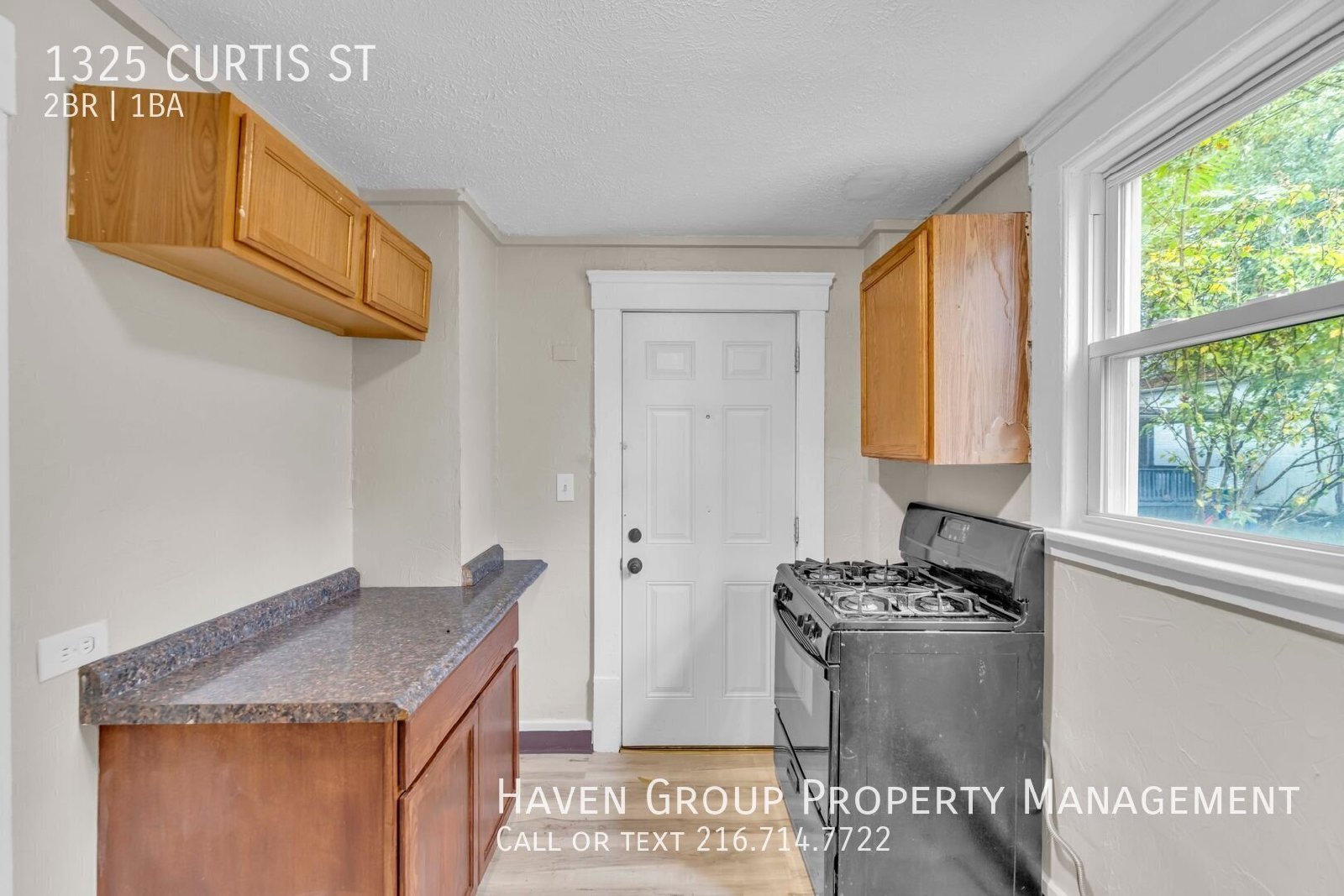 1325 Curtis St, Akron, OH 44301 - Spacious 2-bed 1-bath single-family home!  property image