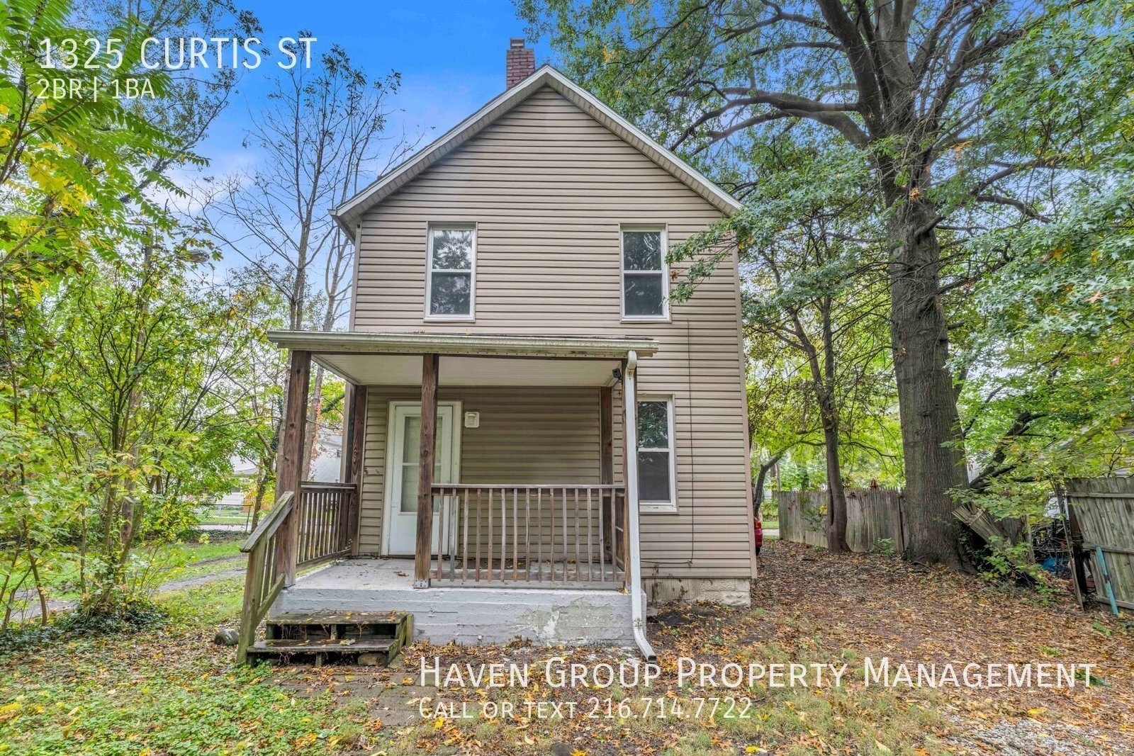 1325 Curtis St, Akron, OH 44301 - Spacious 2-bed 1-bath single-family home!  property image