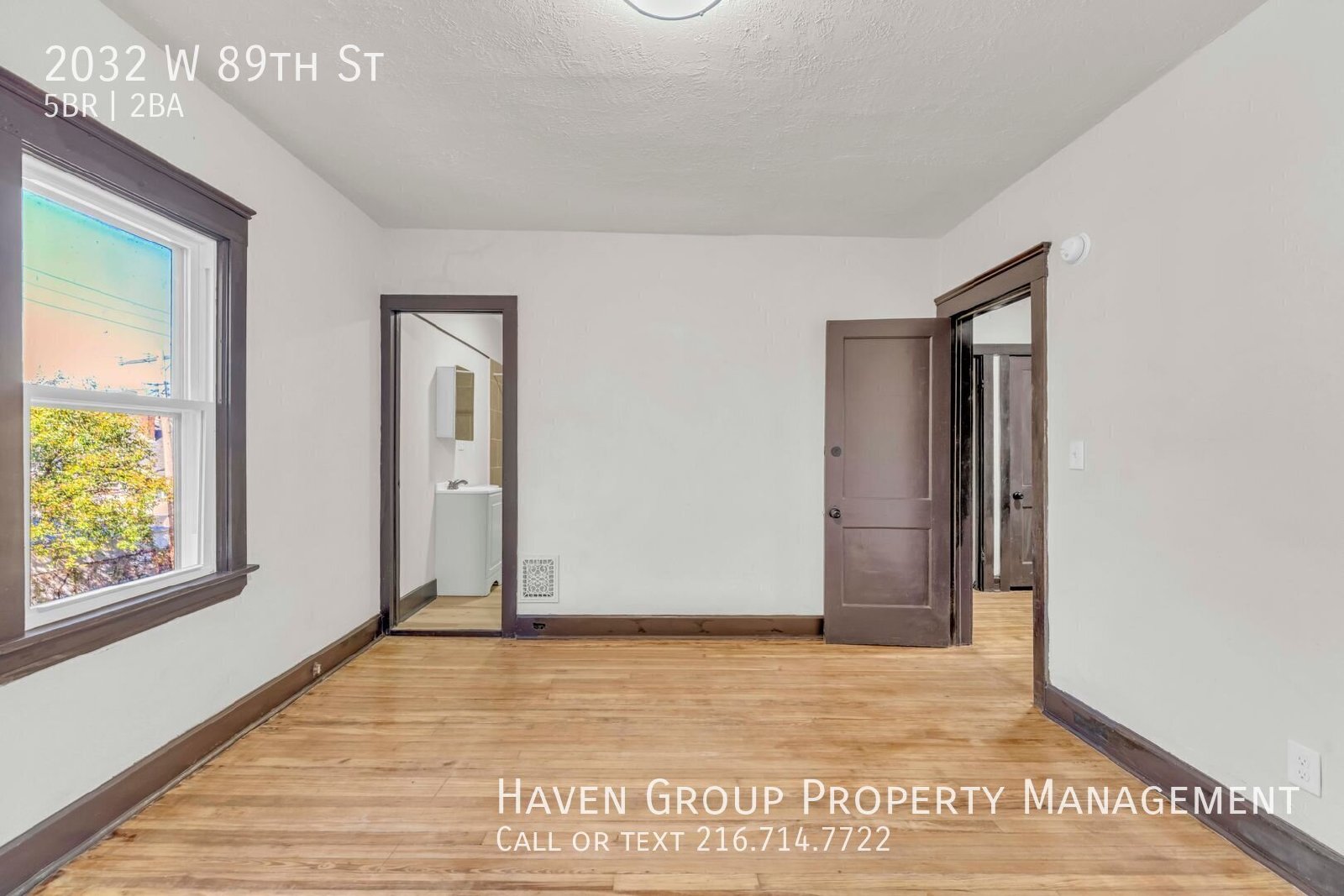 2032 W 89th St, Cleveland, OH 44102 - Spacious 5-bed 2-bath single-family home!  property image