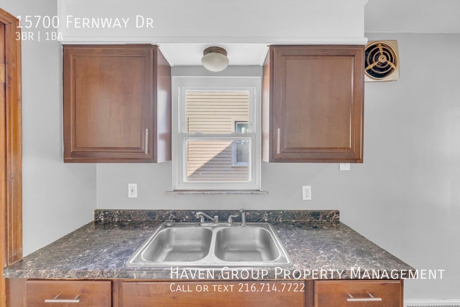 15700 Fernway Dr, Maple Heights, OH 44137 - Spacious 3-bed 1-bath single-family home!  property image