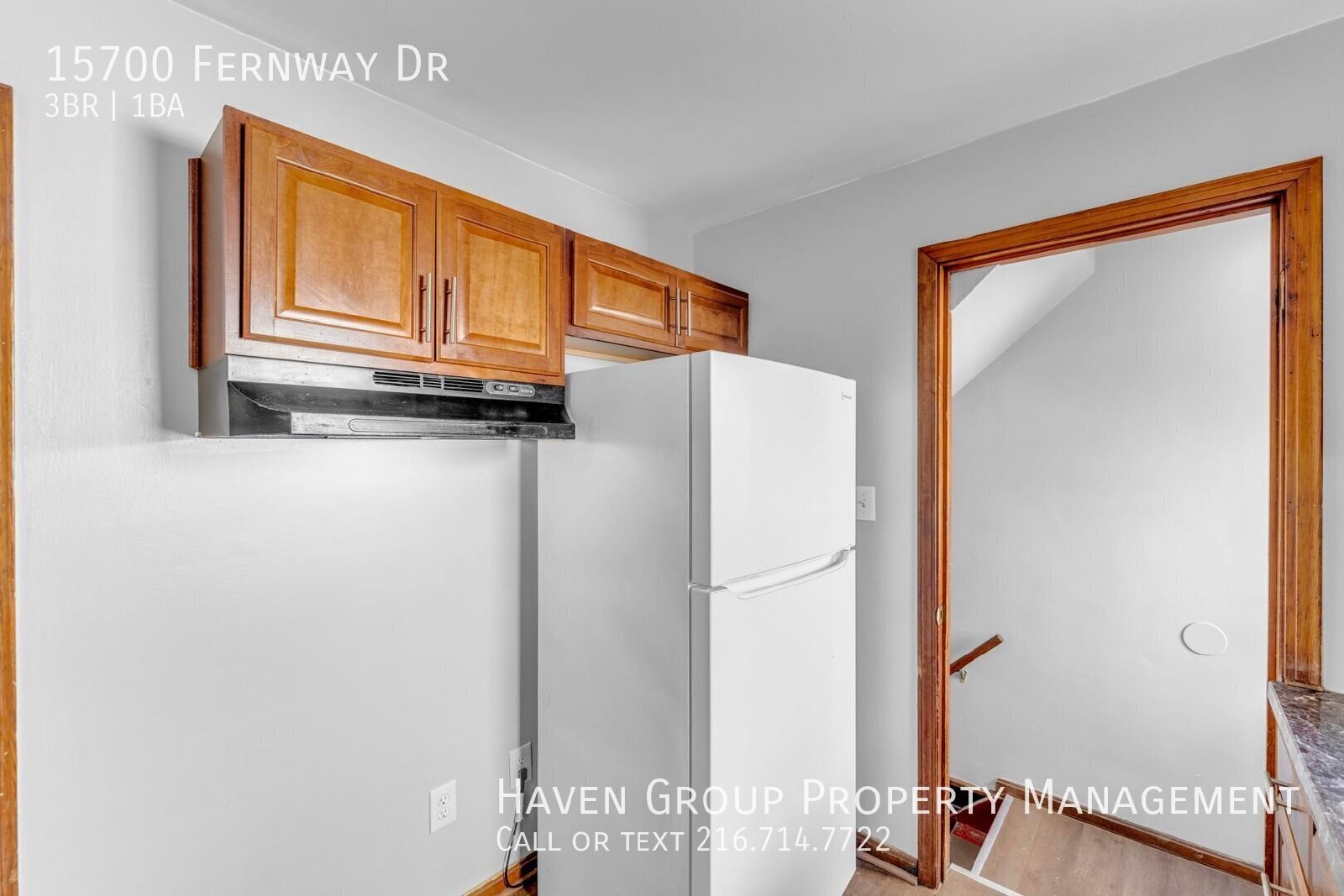 15700 Fernway Dr, Maple Heights, OH 44137 - Spacious 3-bed 1-bath single-family home!  property image