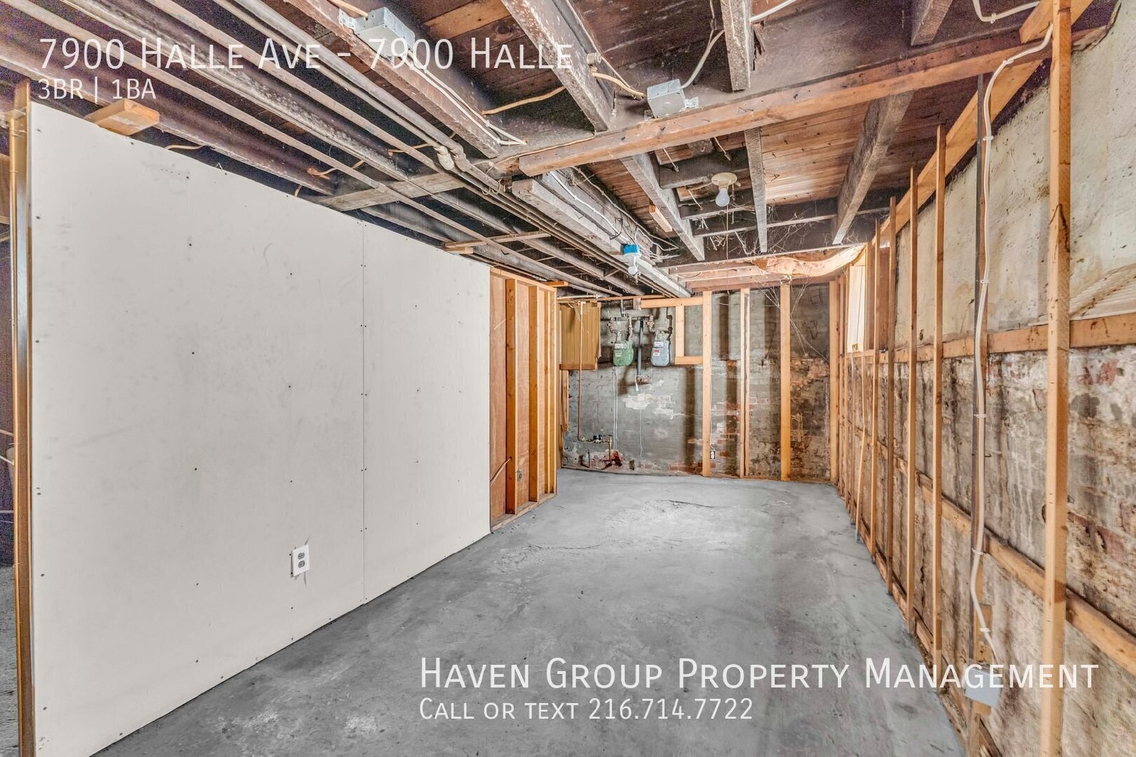 7900 Halle Ave | DN, Cleveland, OH 44102 - Spacious 3-bed 1-bath multi-family home!   property image
