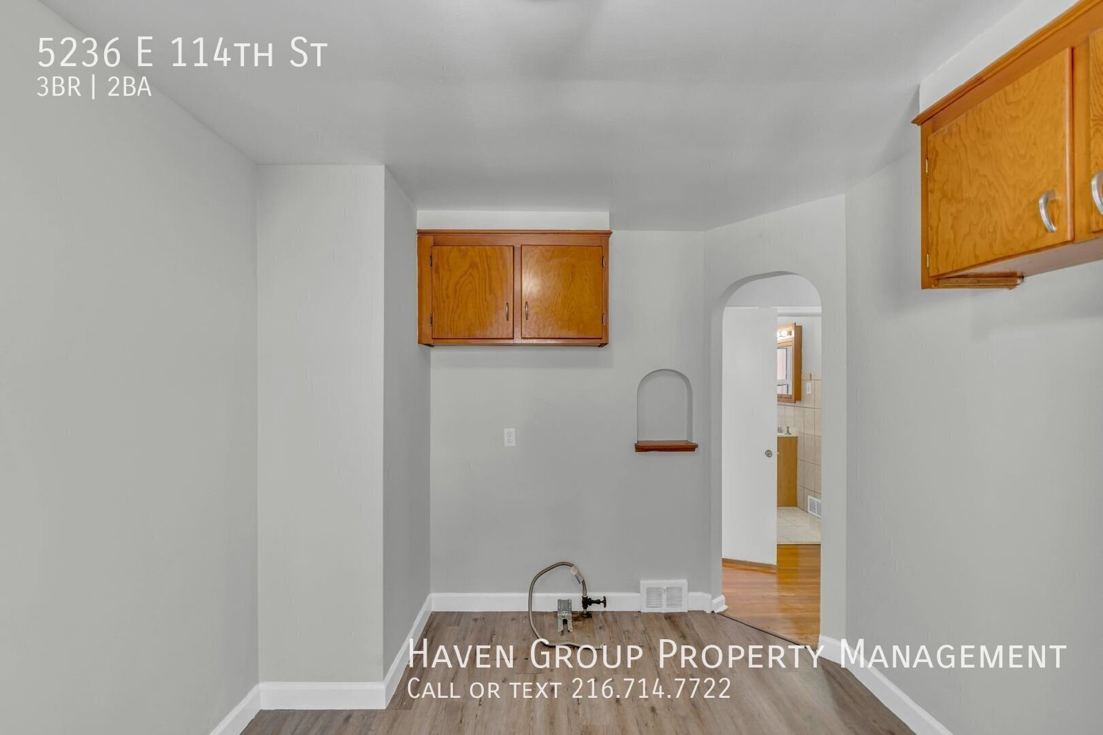5236 E 114th St, Garfield Heights, OH 44125 - Spacious 3-bed 1.5-bath single-family home!  property image