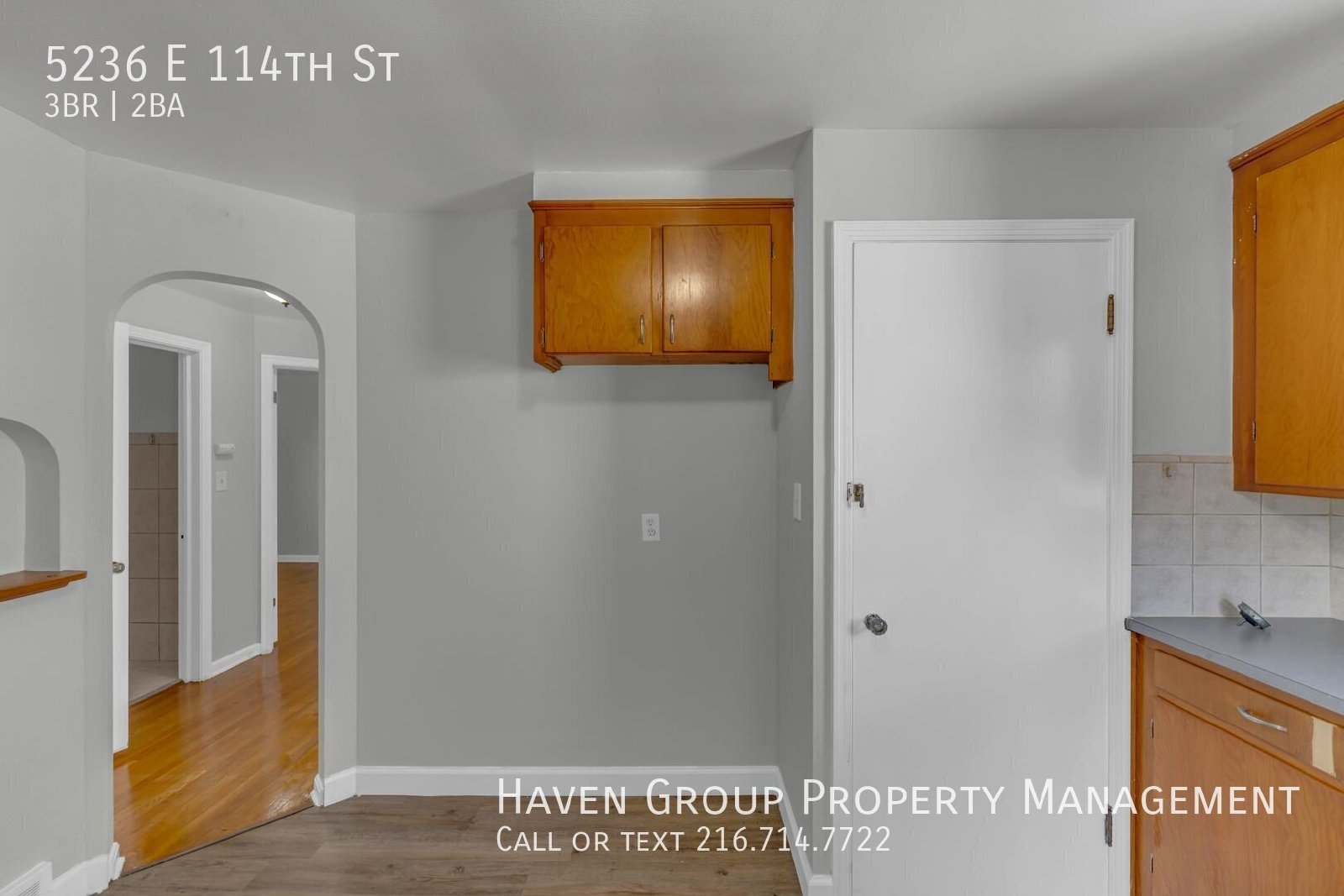 5236 E 114th St, Garfield Heights, OH 44125 - Spacious 3-bed 1.5-bath single-family home!  property image
