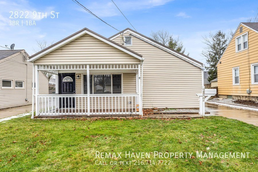 2822 9th St Cuyahoga Falls, OH 44221 Remax Haven Realty